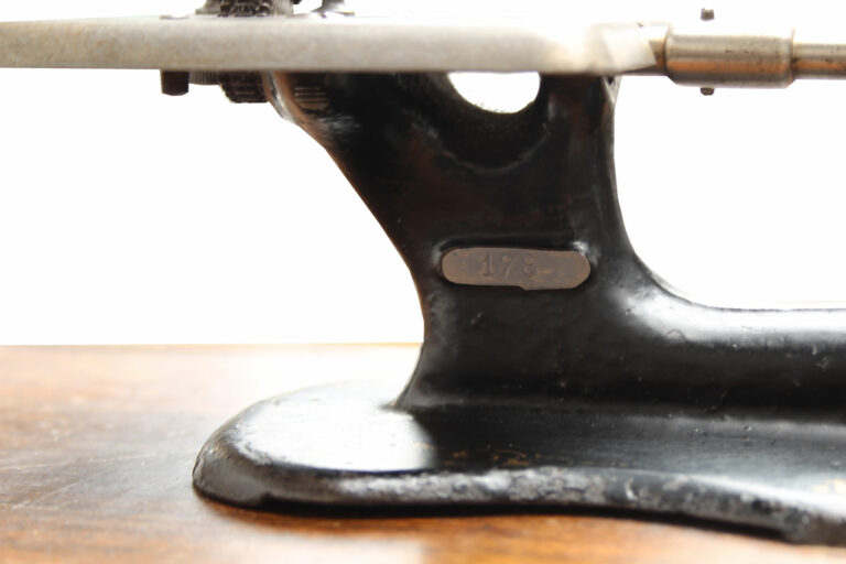 pfaff-c-01-03-domestic-running-stitch-treadle-musuem-imca-global-web